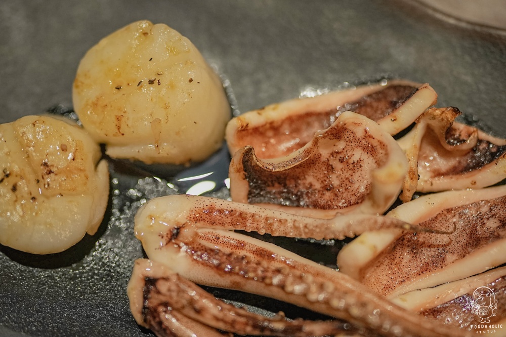 笑杯燒肉美國干貝、深海魷魚