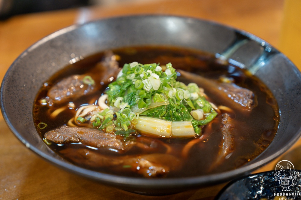 『金名麵館』紅燒牛肉麵(有肉)