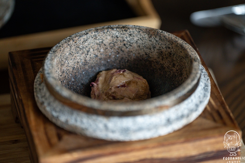 『 fujo restaurant 』黑糖洛神石鍋烤麵包(2顆)