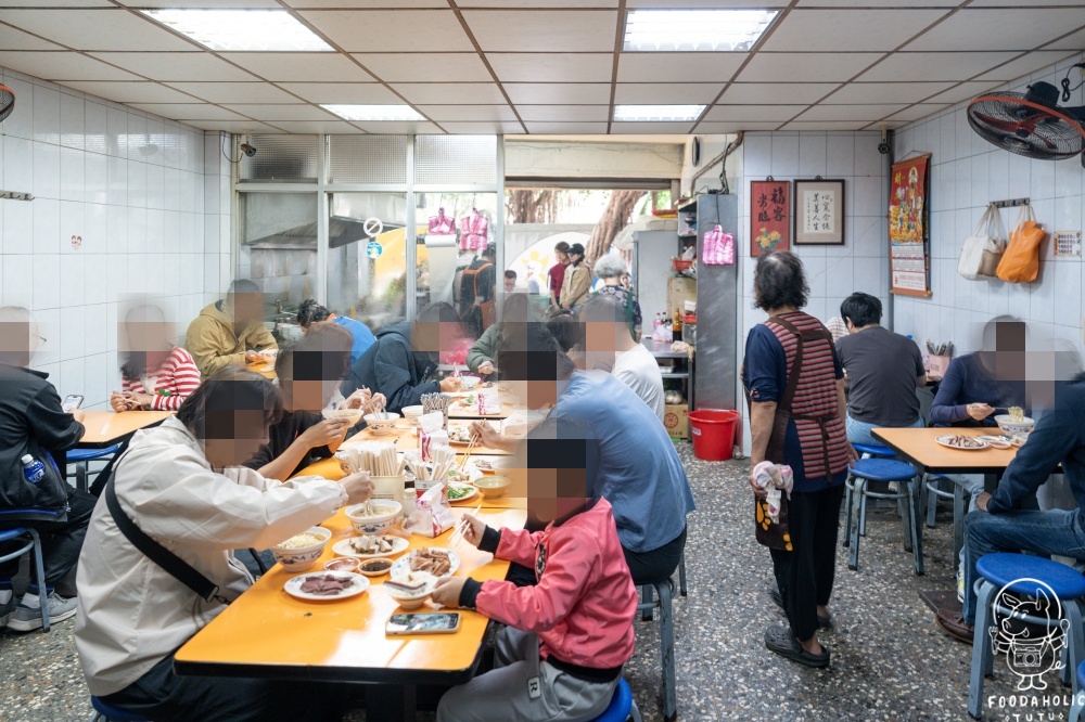 賣麵炎仔金泉小吃店環境