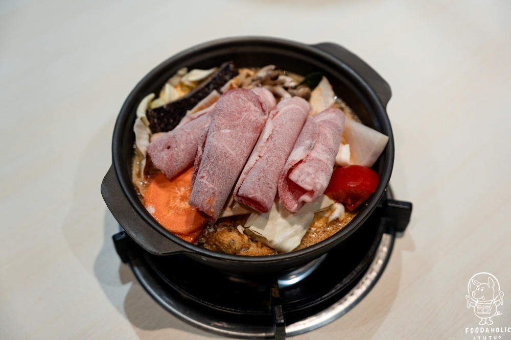 『泰鍋古藝』泰式酸辣鍋(加價嫩肩牛肉)