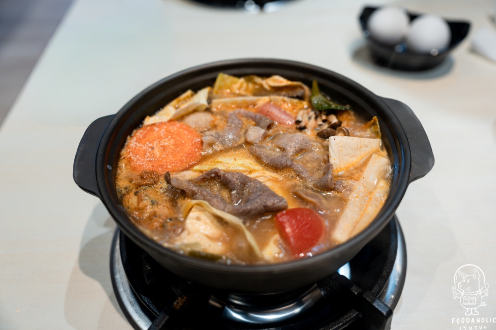 『泰鍋古藝』泰式酸辣鍋(加價嫩肩牛肉)