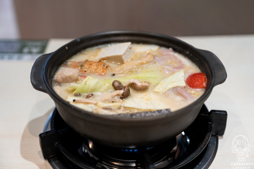 『泰鍋古藝』泰式綠咖哩鍋 $200