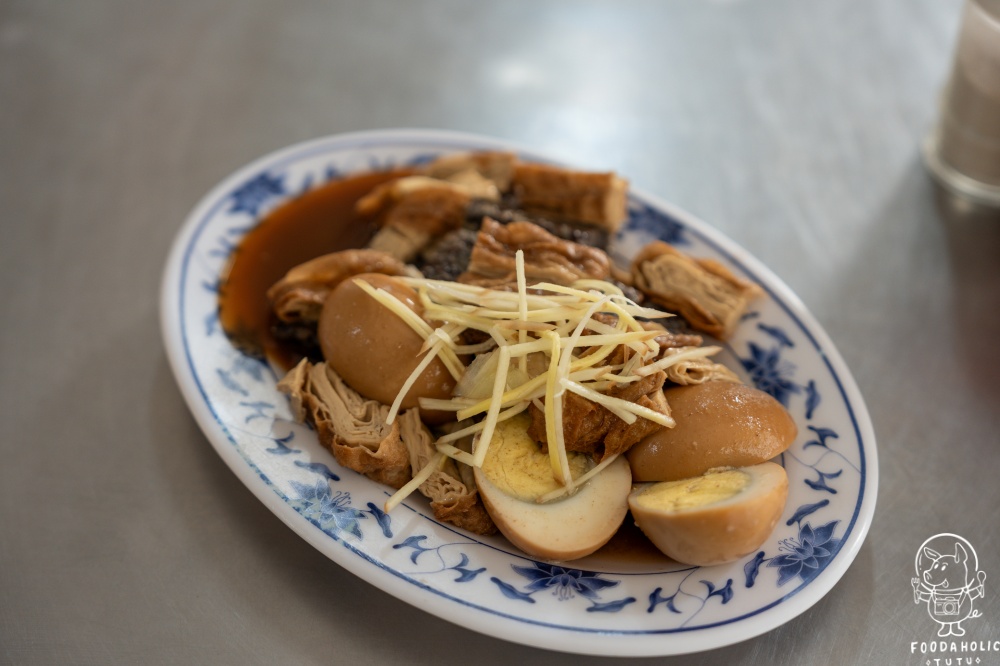 『大義街無名麵店』黑白切