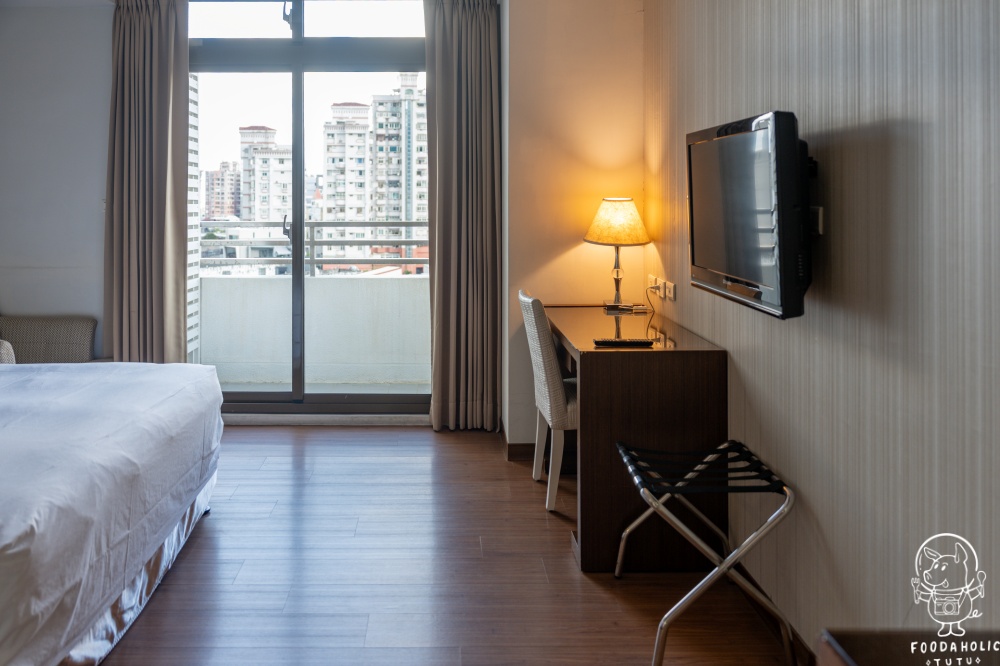 『雀客藏居 花蓮林森』經典雙人客房臥房空間