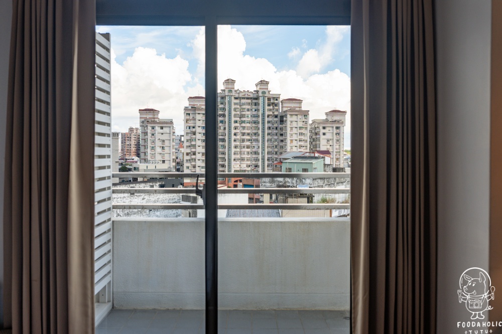 『雀客藏居 花蓮林森』經典雙人客房臥房空間