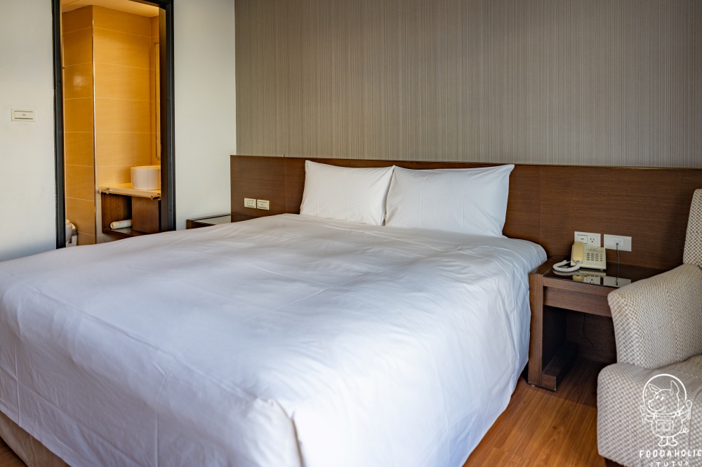 『雀客藏居 花蓮林森』經典雙人客房浴室空間