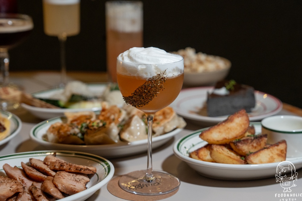 『Petit Petit Coffee & Bar』萱草