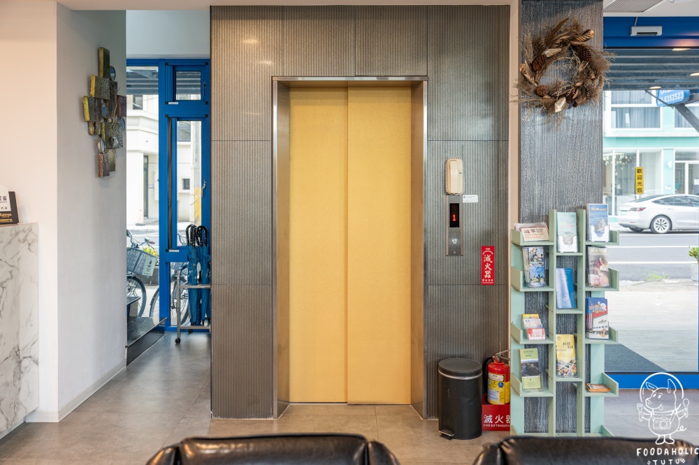 『S.E.A. 藍海曙光民宿』客房電梯