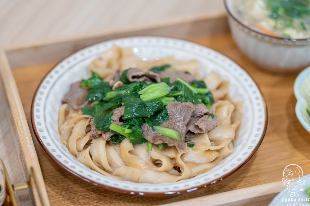 『削削麵』牛肉刀削炒麵